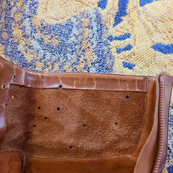 Two Lips Leather Ankle Boots - Picture 10 of 11